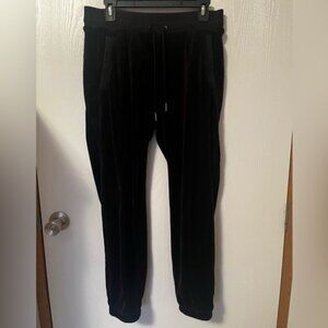 Athleta Recover Cozy soft Jogger pant Black Size MEDIUM